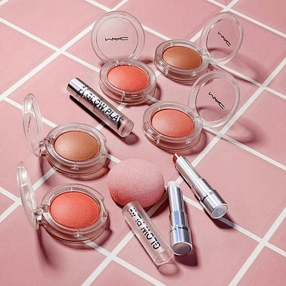 NWT MAC "THAT TICKLES" 'Glowplay Lip Balm' 🎉 BEST CHOSEN AS HOST PICK 🎉 - Picture 15 of 15